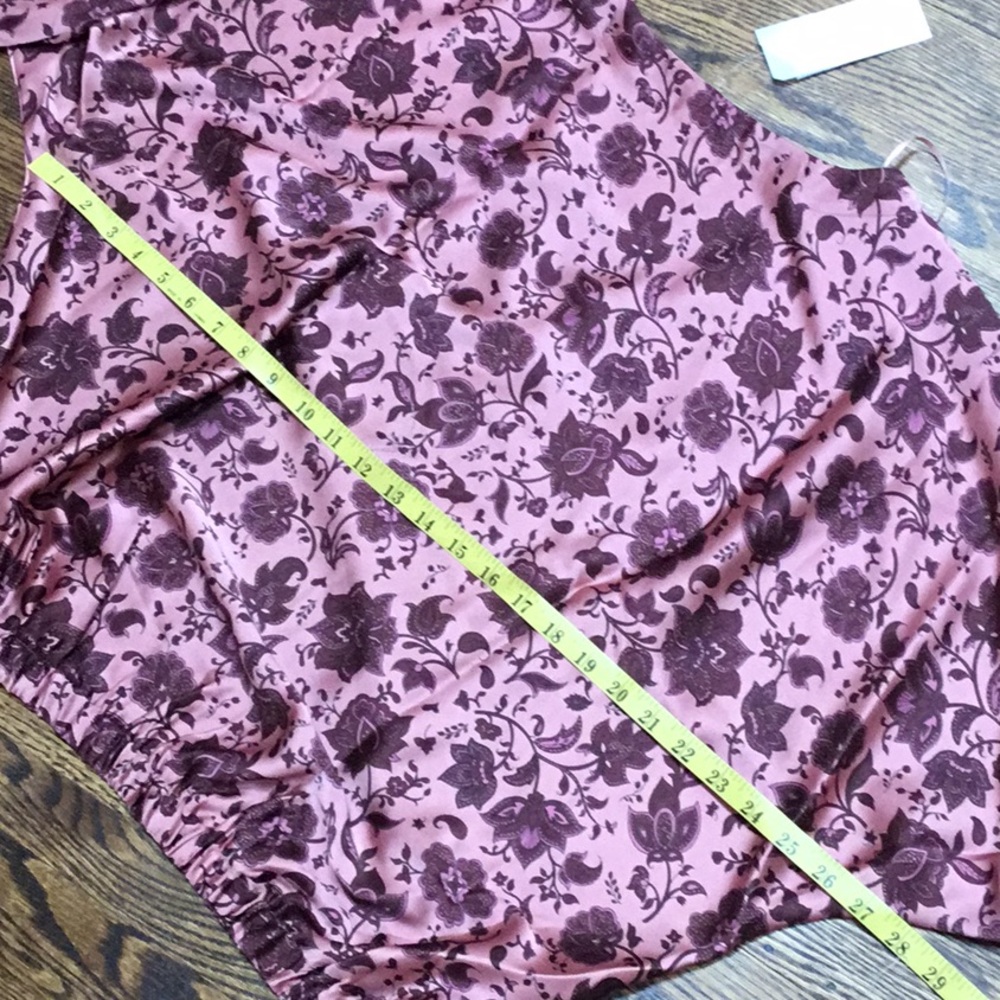 Women's Pink & Burgandy Floral V-Neck Cropped Dolman Sleeve Blouse - Picture 6 of 9